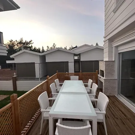 Sakin Bir Muhit, Merkeze Yakin Tatil Koeyue, Casa de Férias
