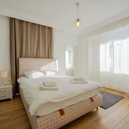 Sakin Bir Muhit, Merkeze Yakin Tatil Koeyue,