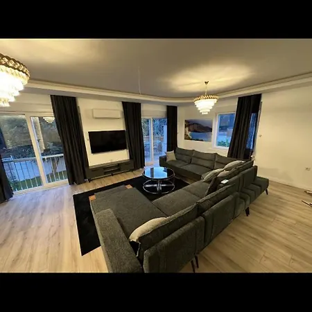 Sakin Bir Muhit, Merkeze Yakin Tatil Koeyue, Casa de Férias *